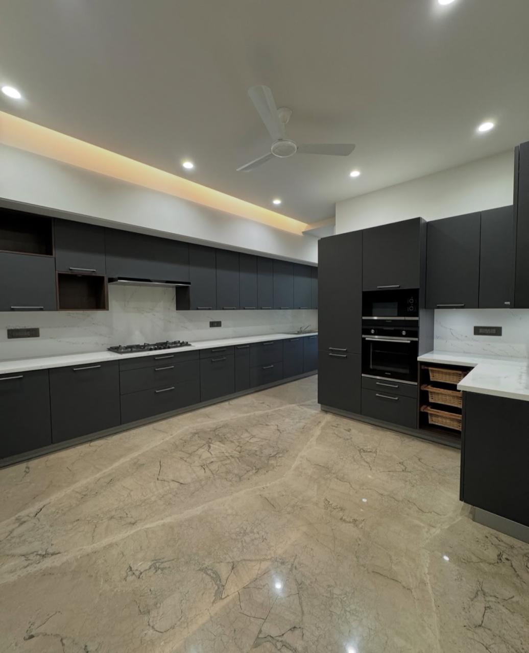 Charcoal Matte with Cove Lighting
